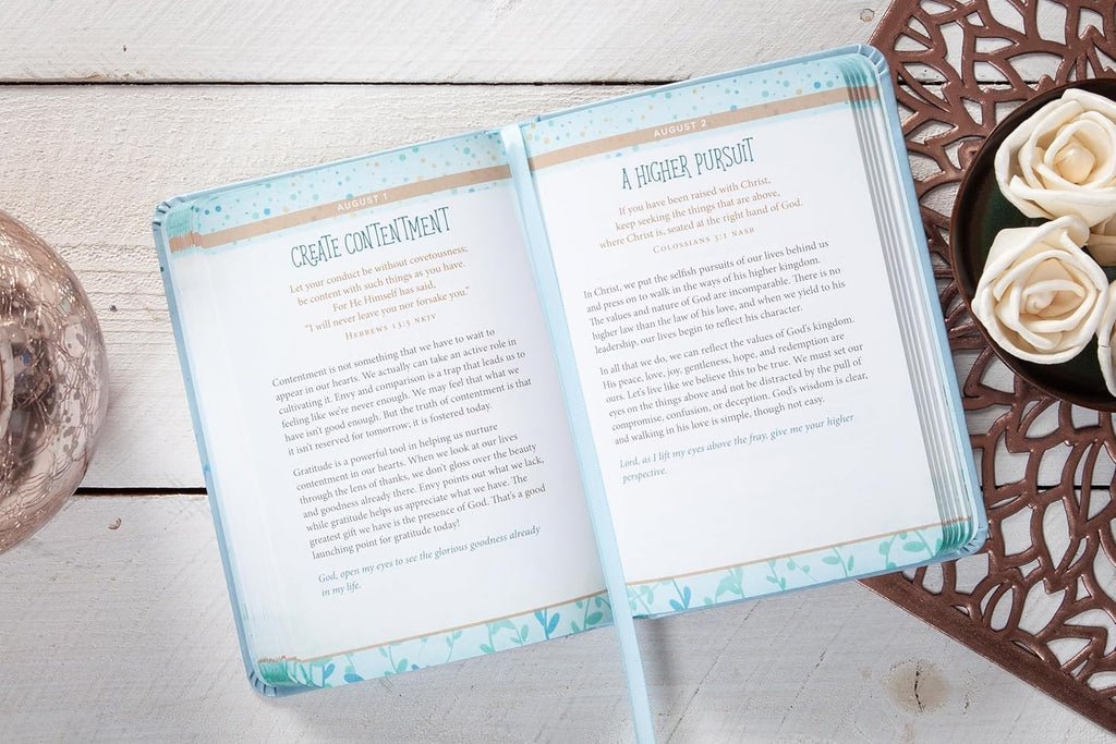 Yes Jesus: 365 Days of Loving and Serving